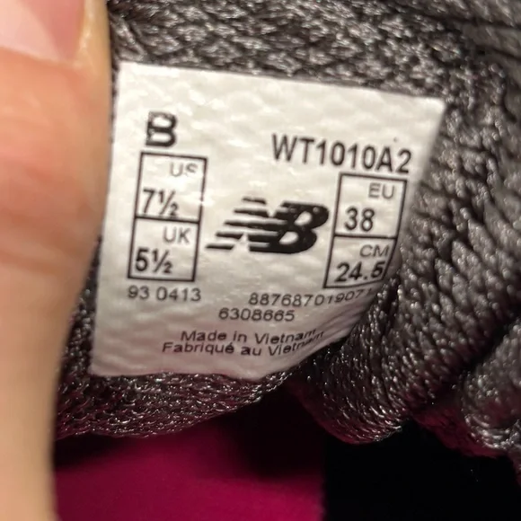New Balance WT1010v2 Trail Running Shoes Women’s 7.5 Gray Pink Vibram - Picture 14 of 14